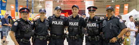 toronto police command officers